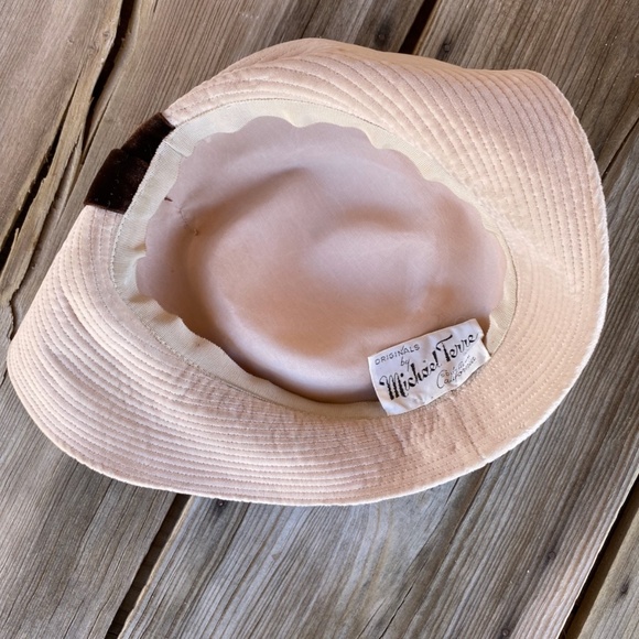 VTG 1940s 1950s Pink Tan Velvet Tilt Cloche OS main image 6